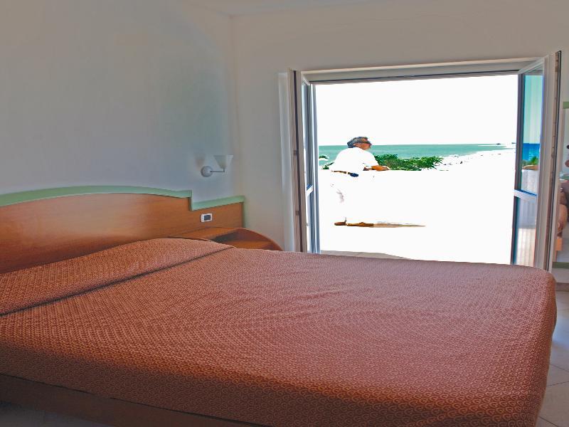 Hotel Villaggio Club Altalia Residence Brancaleone Dış mekan fotoğraf
